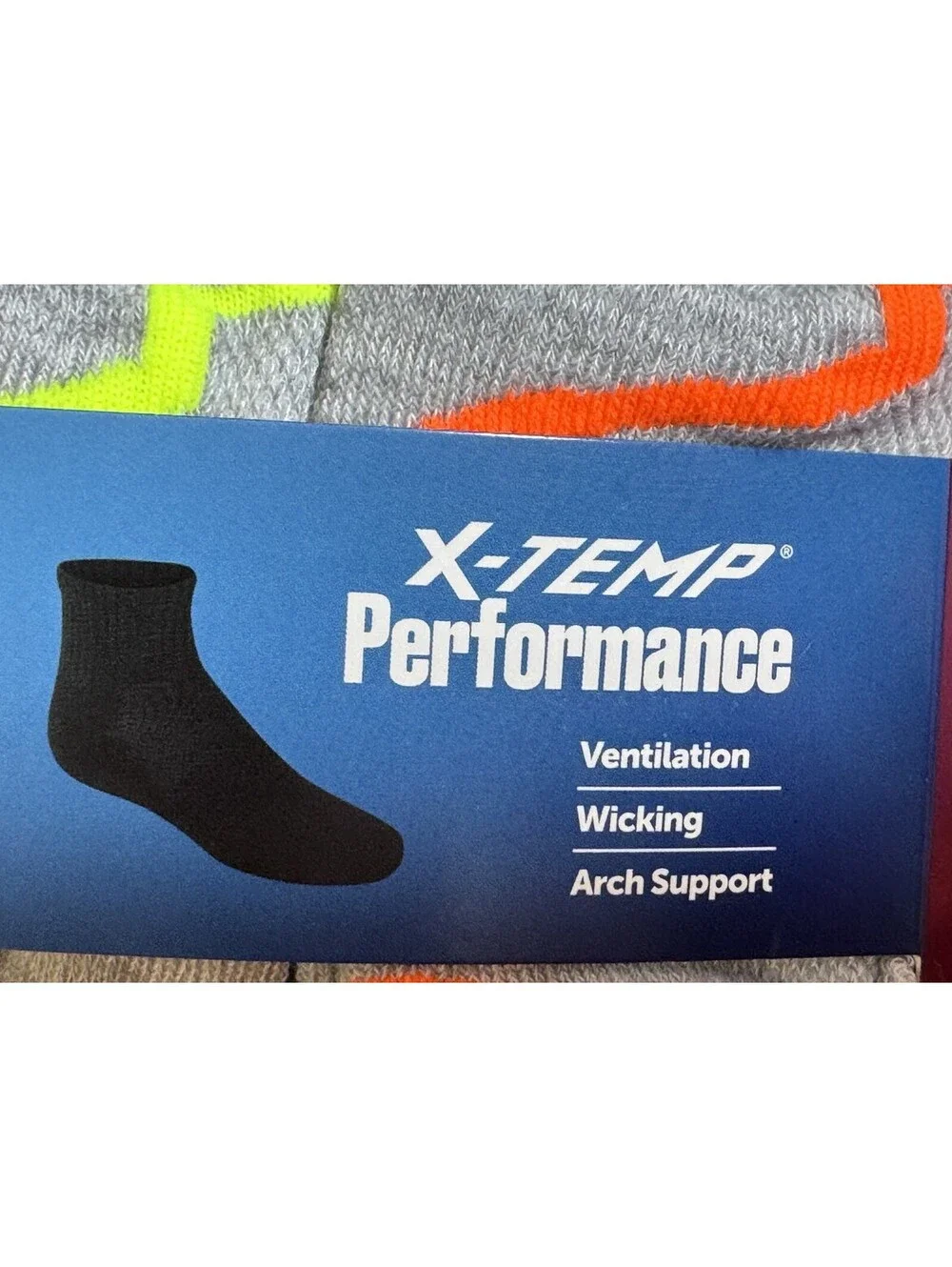 Hanes Performance X-Temp 6-Pair Gray Crew Socks Boys Large 3-9